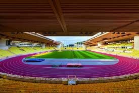 首部春节贺岁片热播，除夕超8000万日活的《和平精英》为何六年长青