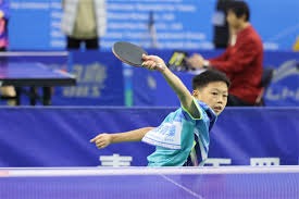 德州扑克高手对气势免疫（德州扑克高手不为气势所动）